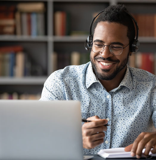 CCAS-employee-smiling-on-phone